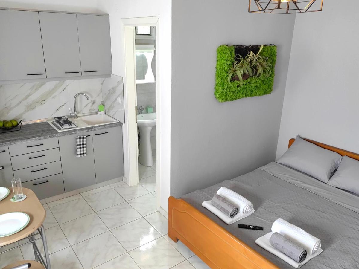 Anthos Rooms Vrasna Exterior photo